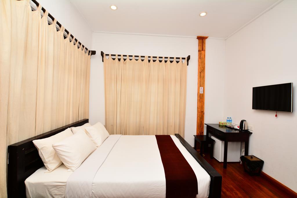 The Manor Hotel 낭쉐 외부 사진